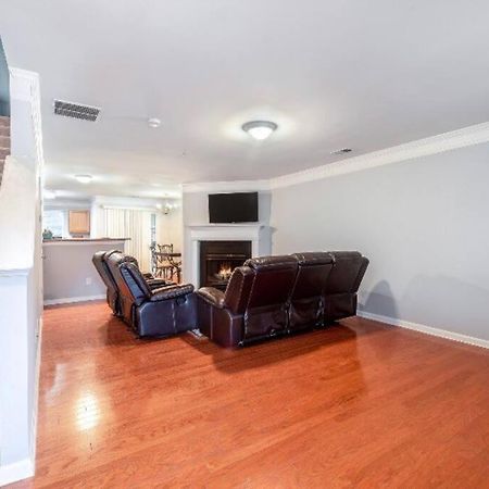 Beautiful Cozy 3-Bedroom Townhome Retreat Atlanta Exterior photo